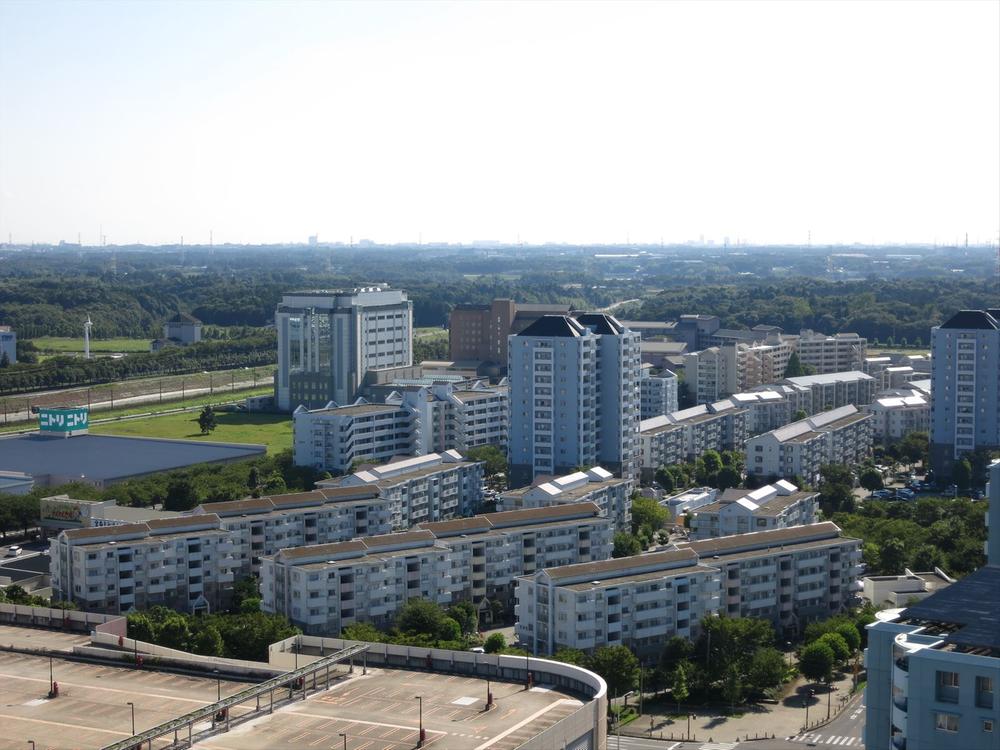 Other local. Local (August 2013) Shooting. It is built in an arrangement with a margin in large site.