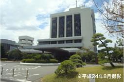 Government office. Sodegaura about 560m from 4440m Sodegaura Station to City Hall No. 2 ・ 4 on Sunday in addition to the certificate issued window of resident card, etc. are opened, Also it conducts time outside the certificate issuance services. 