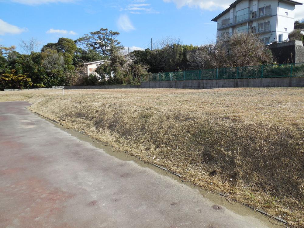 Local land photo. Local (12 May 2013) Shooting