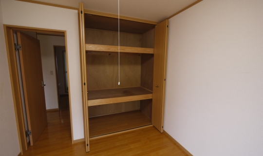 Receipt. Storage of Western-style 1