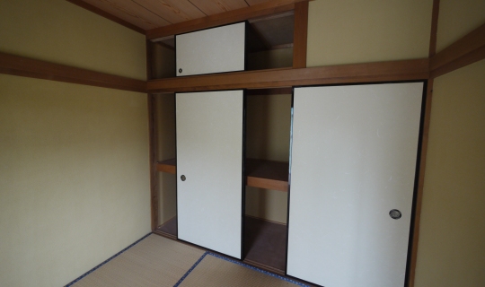 Receipt. Storage of Japanese-style room 1