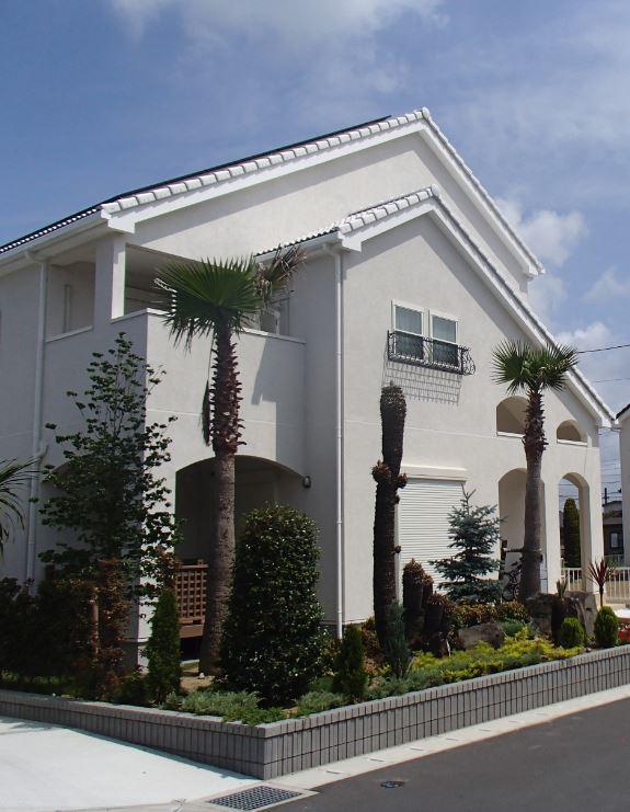 Building plan example (exterior photos). Example of construction