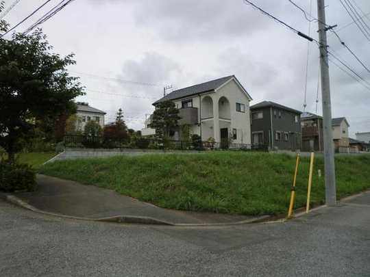 Local land photo. Local photo (from the southeast side)