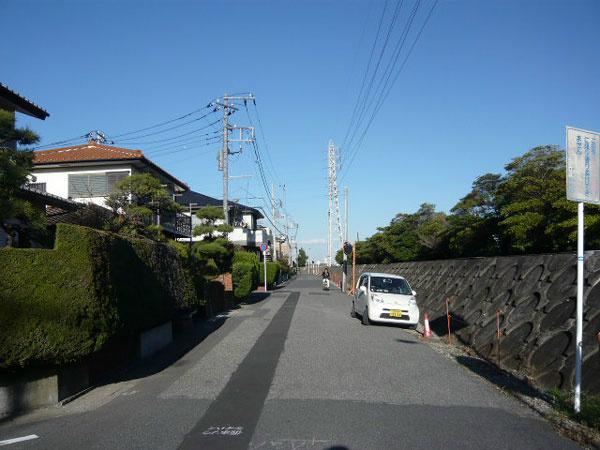 Other. Southeast side of the road