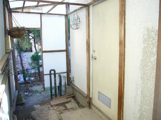 Local photos, including front road. Site (back door)