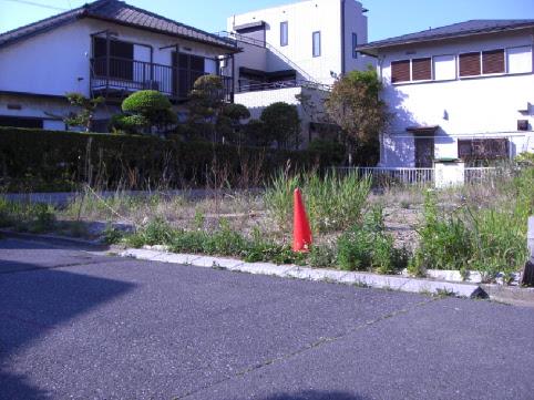 Local photos, including front road. Local (May 2013) Shooting