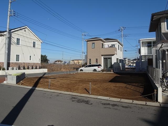 Local land photo. No construction conditions