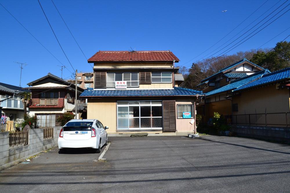 Other local. Local (12 May 2013) Shooting