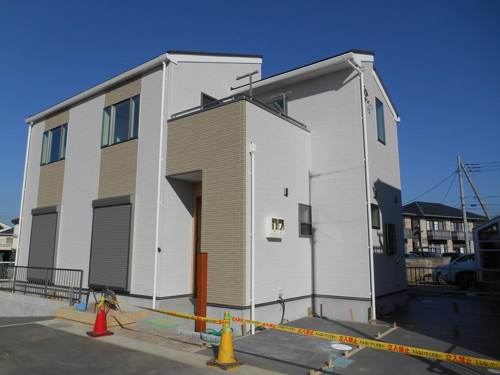 Building plan example (exterior photos). 1 Building (ready-built)