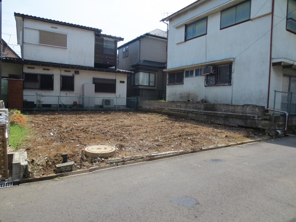 The entire compartment Figure. Local (September 2013) Shooting