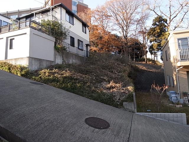 Local land photo. No construction conditions