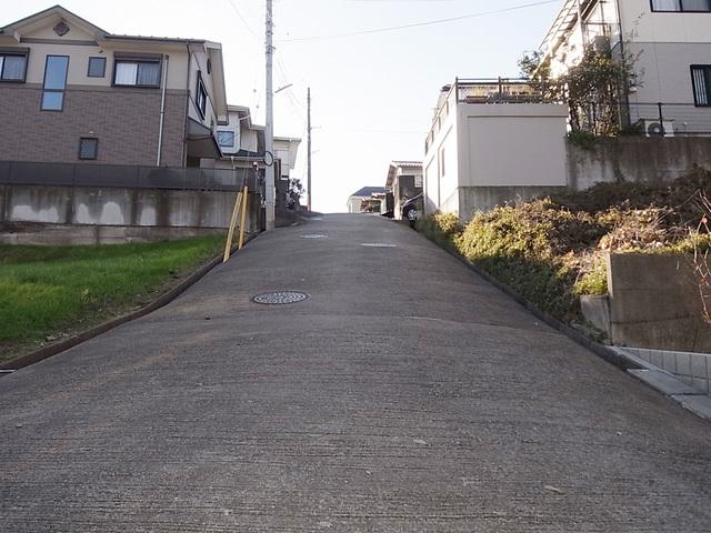 Local photos, including front road. Southeast road contact road
