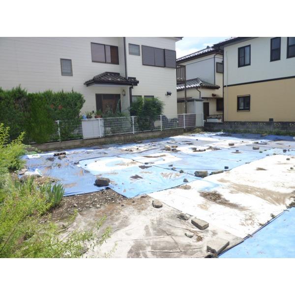 Local land photo. About 48.1 square meters clear some land of