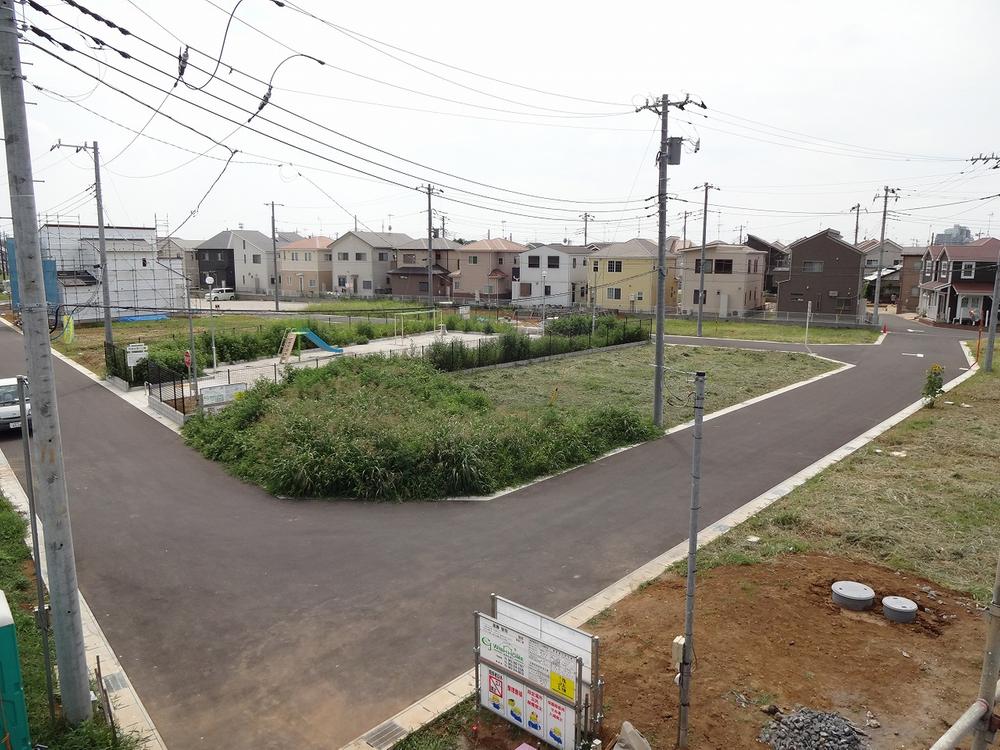 Local photos, including front road. Local (July 2013) Shooting