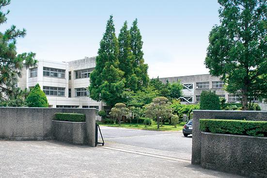 Junior high school. Yotsukaido 1400m to stand Chiyoda Junior High School