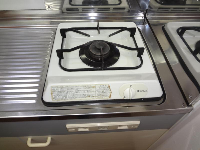 Kitchen. Regent ・ Tamai 1 lot gas stoves with