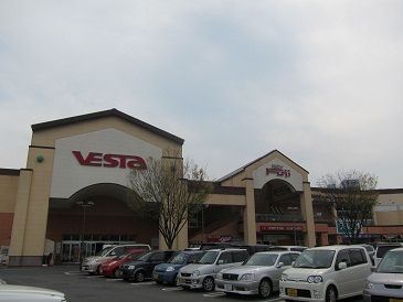 Rental video. TSUTAYA Tobe shop 1183m up (video rental)