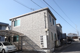 Building appearance. Sunny all houses corner in lightweight steel frame two-story south-facing balcony