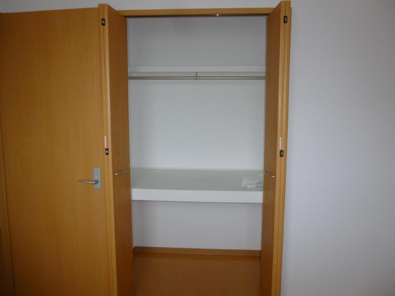 Receipt. Western-style 5.3 Pledge closet