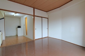 Living and room. Hiroshi 8 pledge