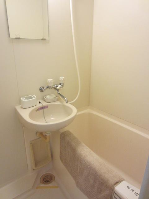 Bath. Matsuyama Otemachi Saint Loup Otemachi bathroom