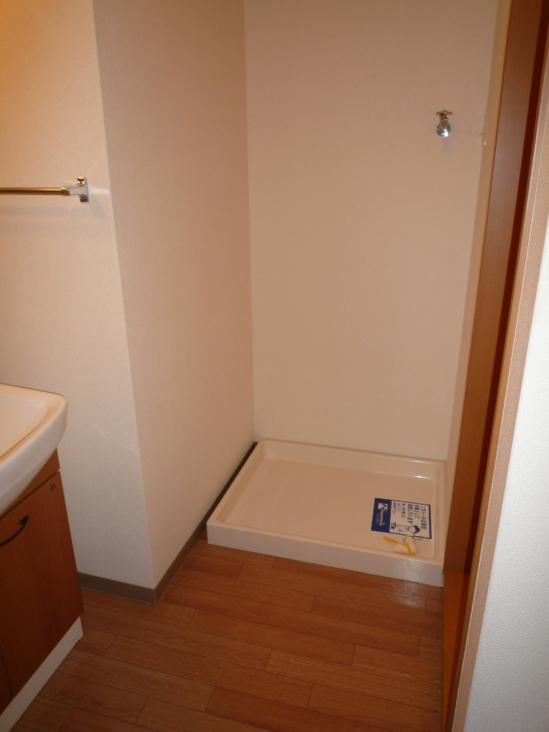 Other Equipment. There yard indoor washing machine.