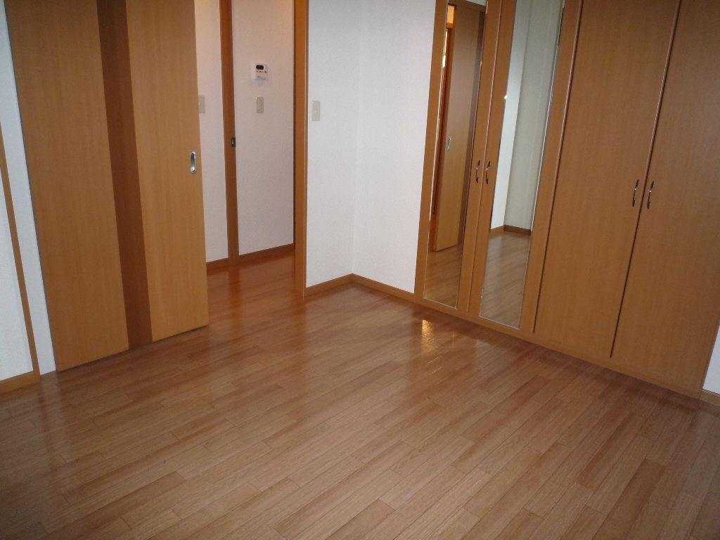 Other room space. Western-style room (6 Pledge) There are housed.