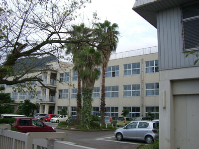 Junior high school. Niihama City Sumino until junior high school (junior high school) 787m