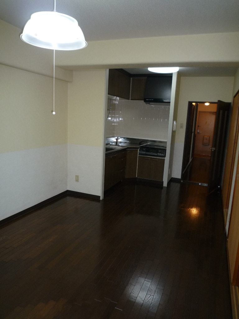 Living and room. Spacious living room