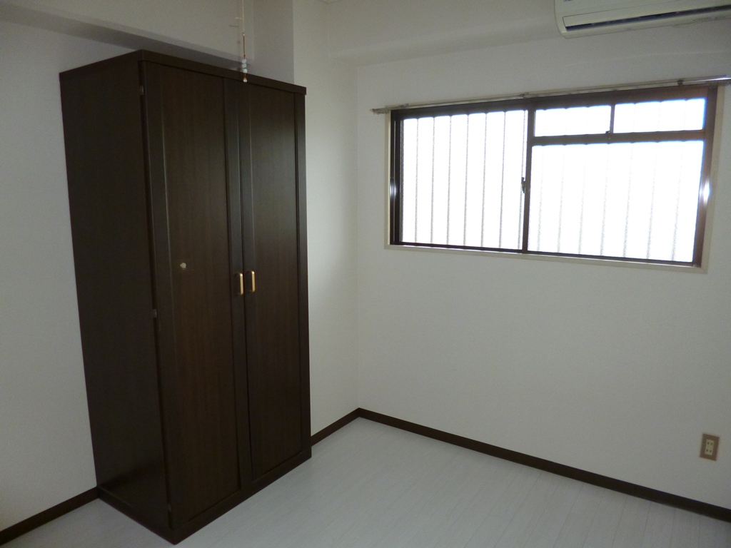 Living and room. You have the floor renovation