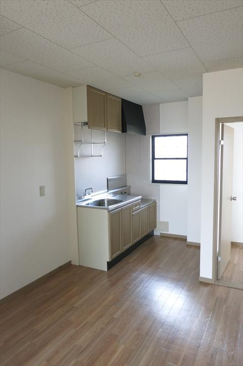 Kitchen. Saijo Myojingi San Garden Uchida kitchen