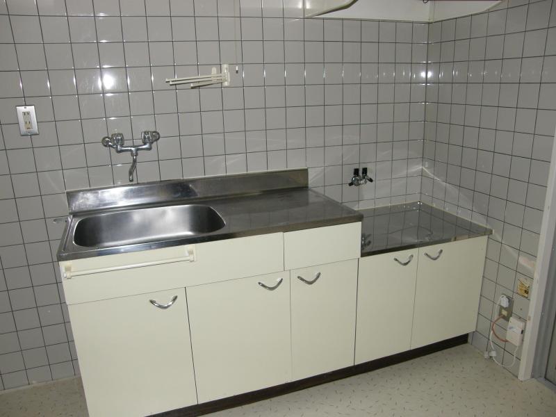 Toilet. Kitchen clean ☆