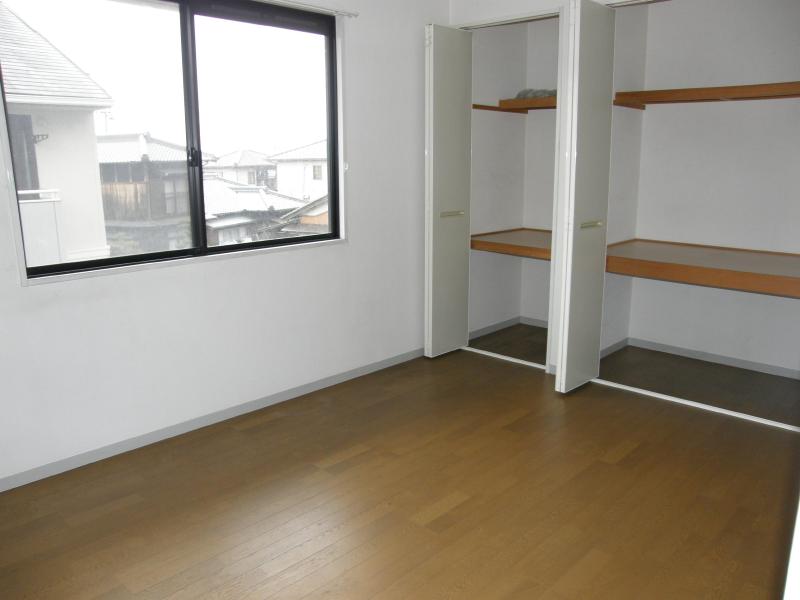 Bath. ☆ Western style room ☆ Spacious closet with