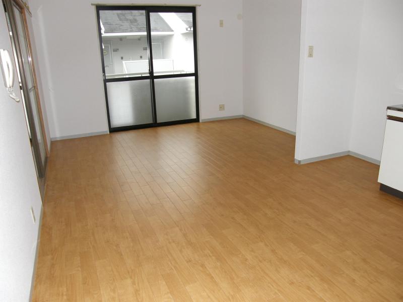 Living and room. ☆ LDK ☆ South-facing sunny