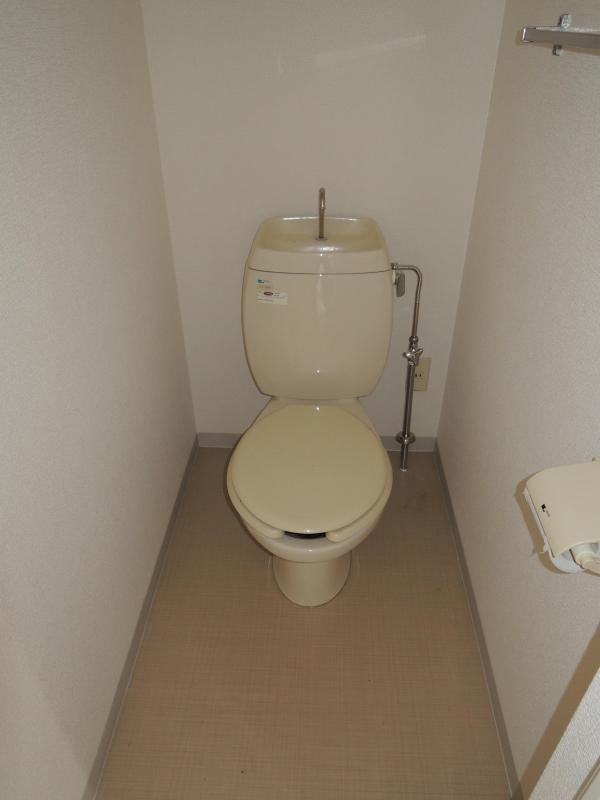 Toilet. ☆ toilet ☆