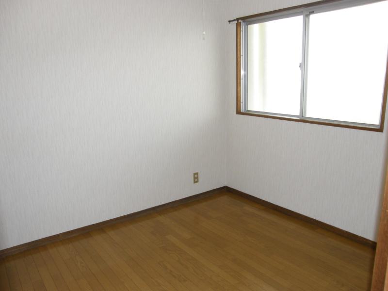 Living and room. ** Western-style **