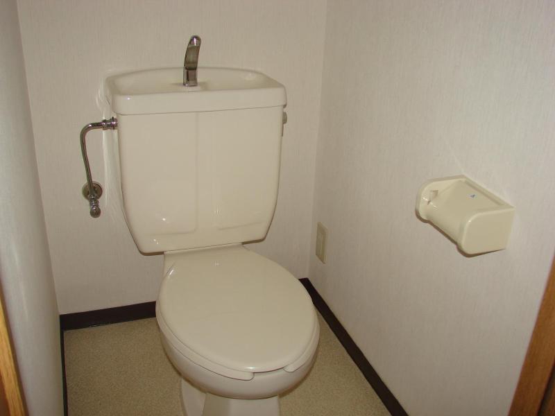 Toilet.  ☆ toilet ☆