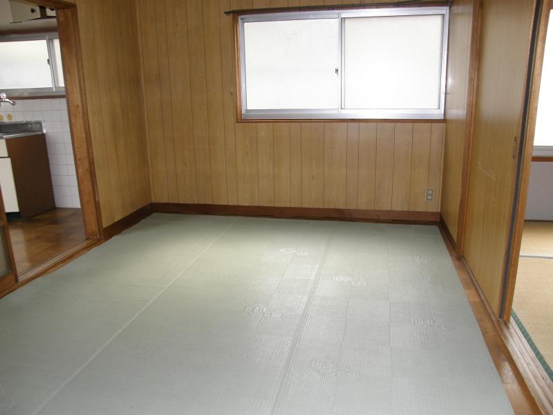 Living and room.  ※ Interior renovated