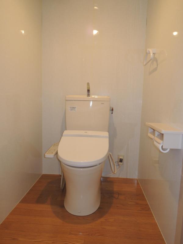 Toilet. ☆ toilet ☆