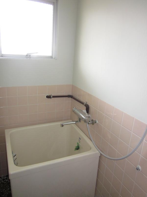 Bath.  ☆ bathroom ☆