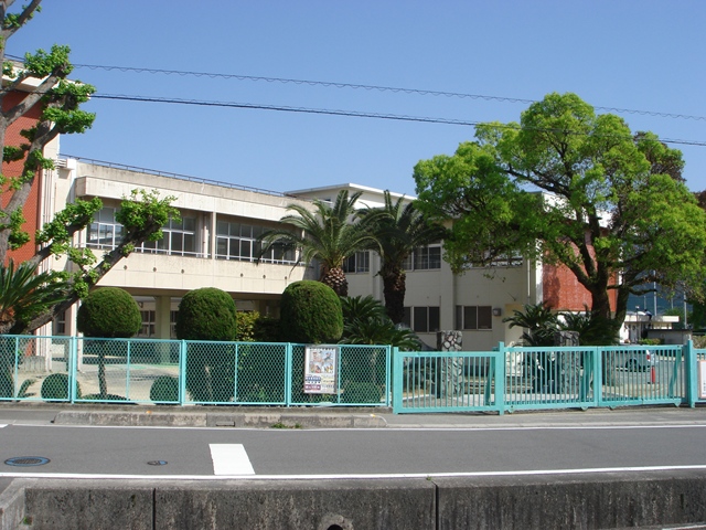 Primary school. South Yoshii 1900m up to elementary school (elementary school)