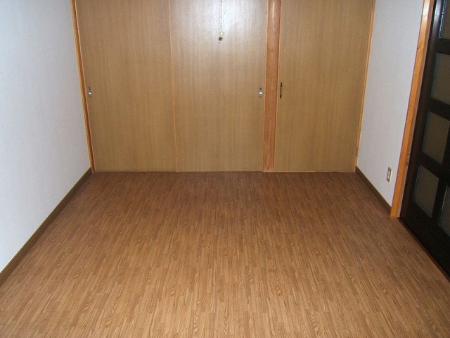 Living and room. It is housed in many cases.
