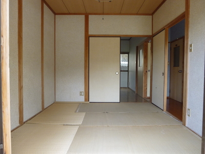 Living and room. 1F Japanese-style room