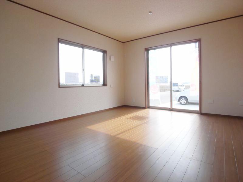 Living. Building 2 Indoor (11 May 2013) Shooting