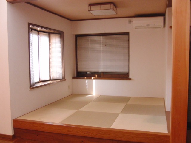 Other room space. There is 1 groups air conditioning