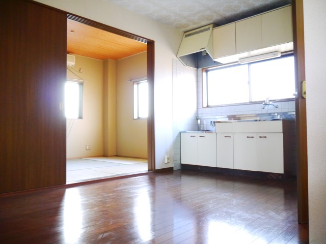 Living and room. It is the state of the living. 