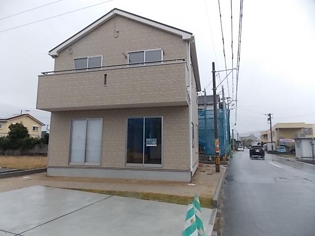 Local appearance photo