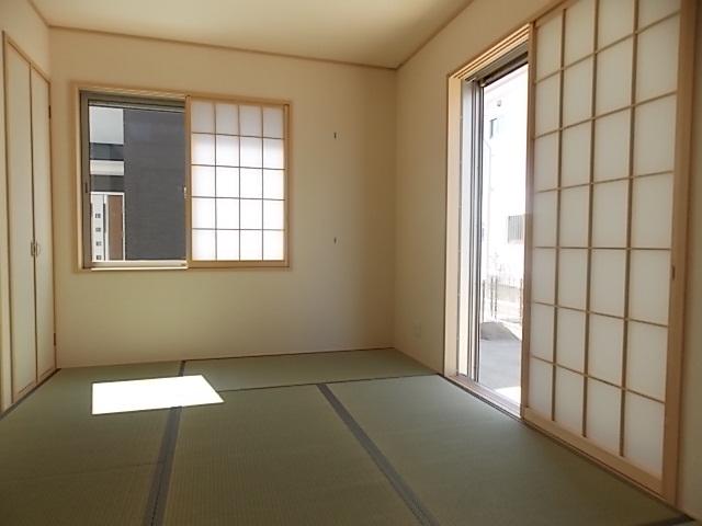 Same specifications photos (Other introspection)