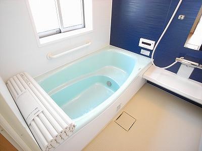 Bathroom. ※ The photograph is a property of the same manufacturer and construction.