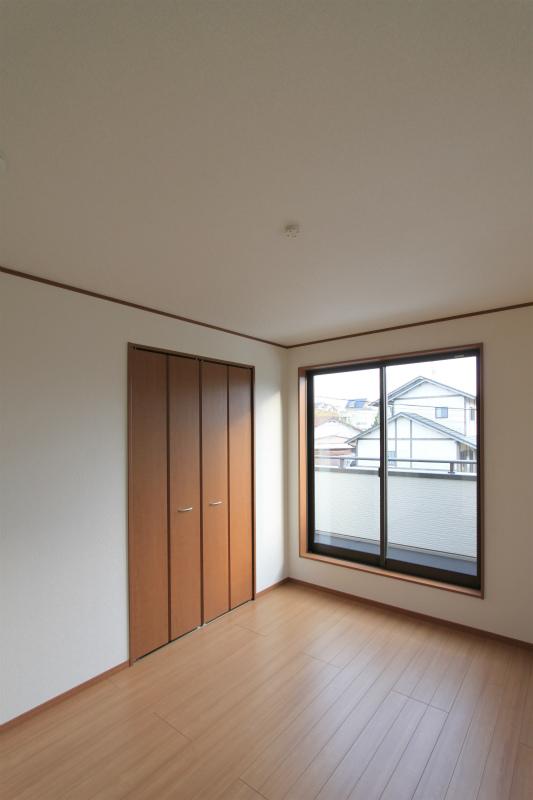 Same specifications photos (Other introspection)